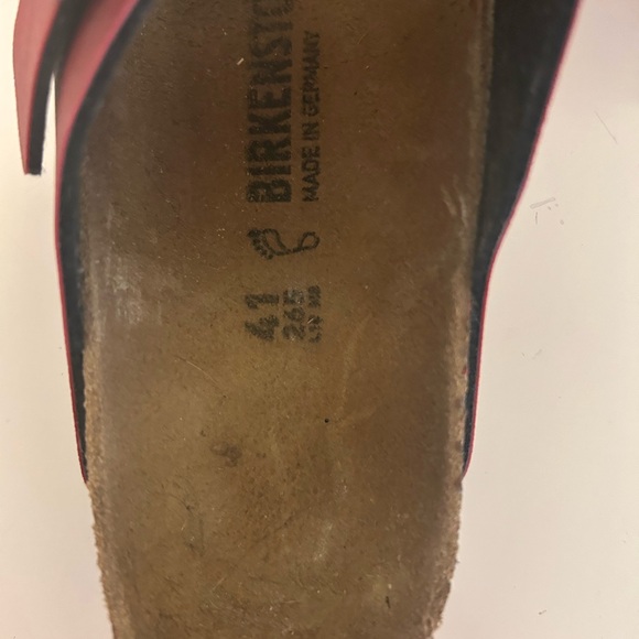 Like New Birkenstock Arizona Soft Slide Sandal Size 41 - Picture 2 of 4